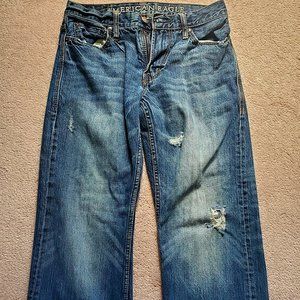 AE Men's Distressed Bootcut Jeans (size 29x30)